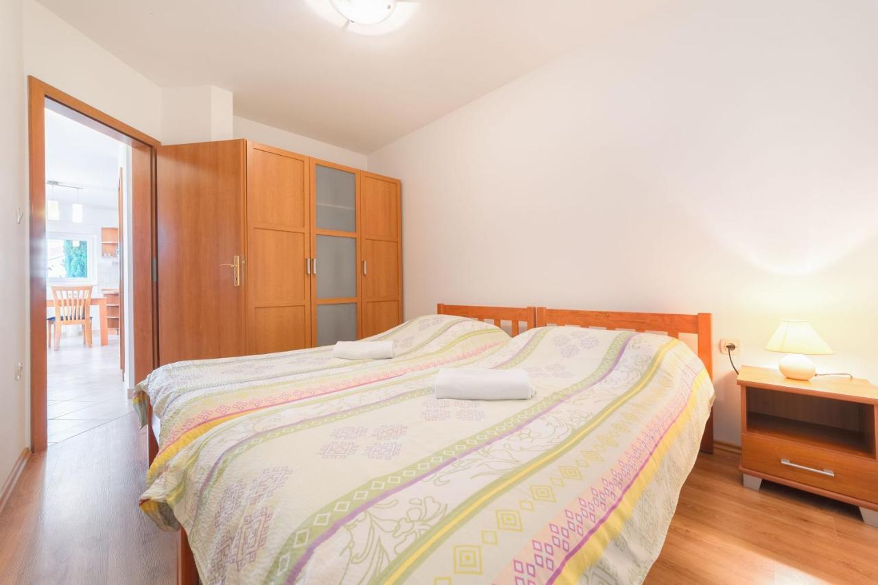 Apartments Lovas Vodice Exterior foto