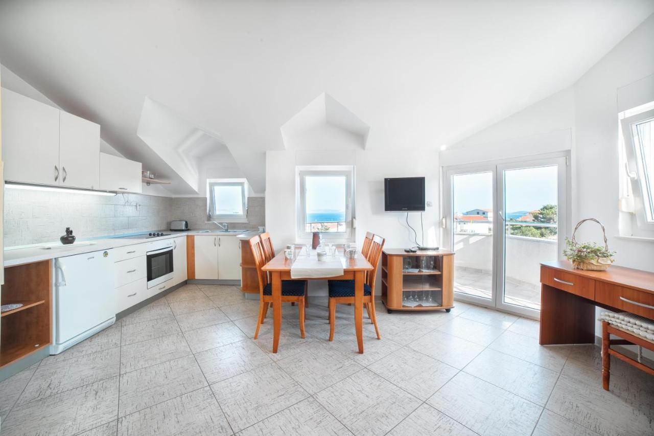 Apartments Lovas Vodice Exterior foto